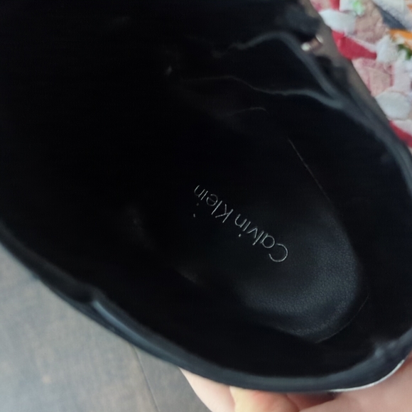 Calvin Klein heeled ankle boots size 7.5 - Picture 4 of 6